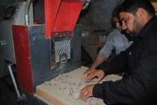 استخدام تكنولوجيا حديثة في معمل تصنيع الترب التابع للعتبة الحسينية المقدسة
