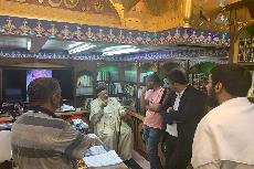 الشيخ التيجاني يزور معرض الكتاب الدائم للعتبة الحسينية في قمّ المقدسة